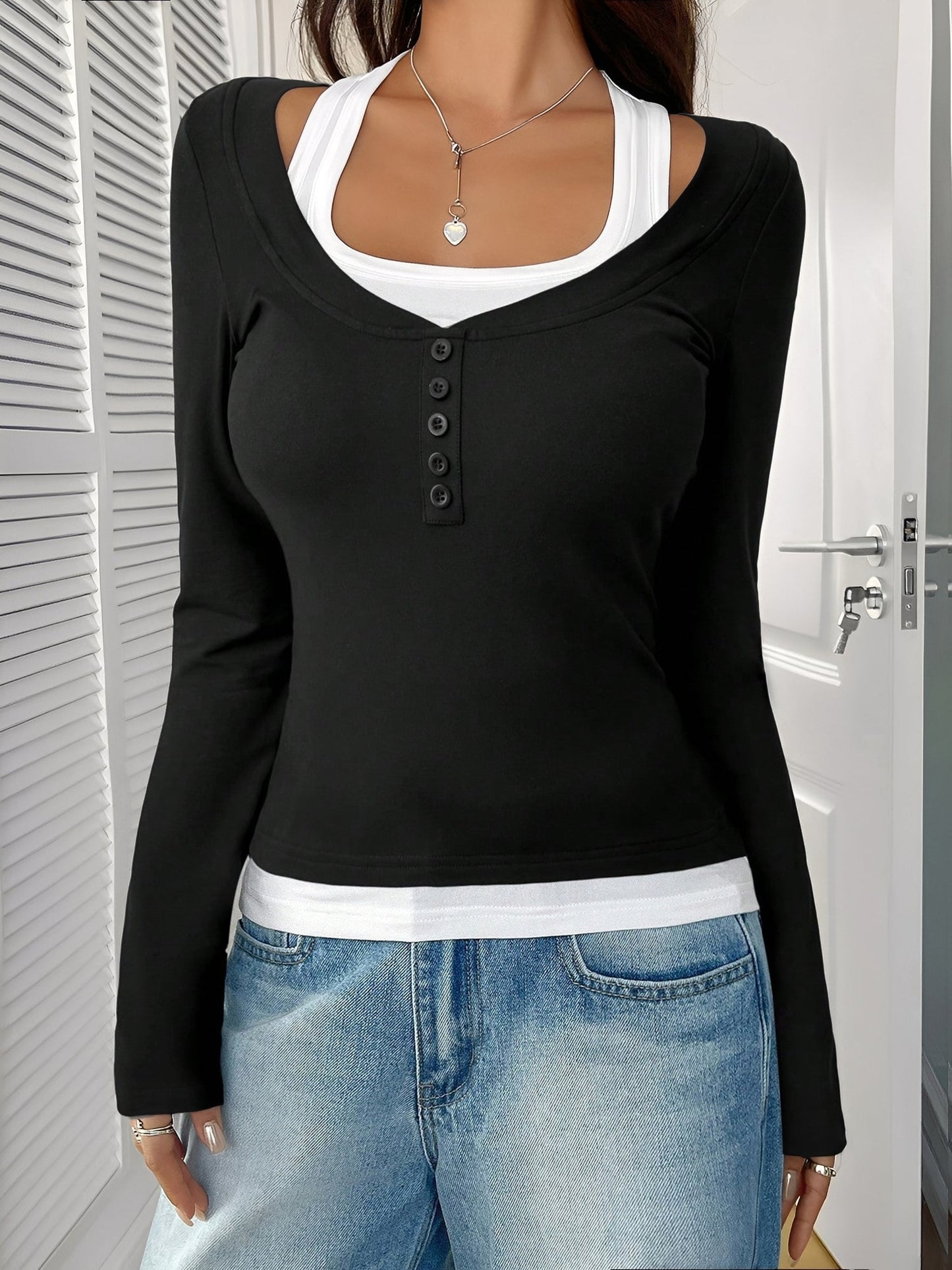Fake-Two-Piece Color Blocked Stretch Long Sleeves Top