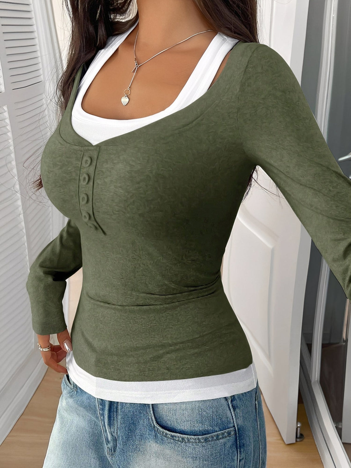 Fake-Two-Piece Color Blocked Stretch Long Sleeves Top
