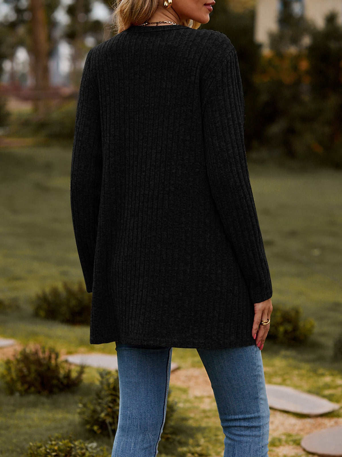 Solid Color Long Sleeve Buttoned Pockets Cardigan