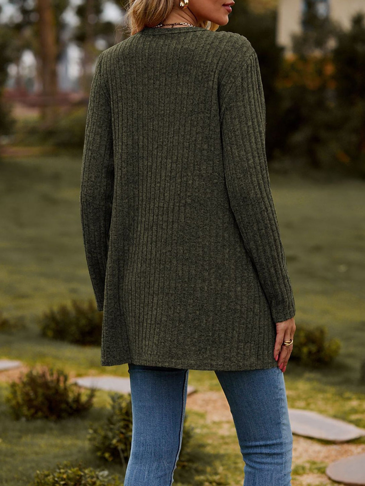 Solid Color Long Sleeve Buttoned Pockets Cardigan
