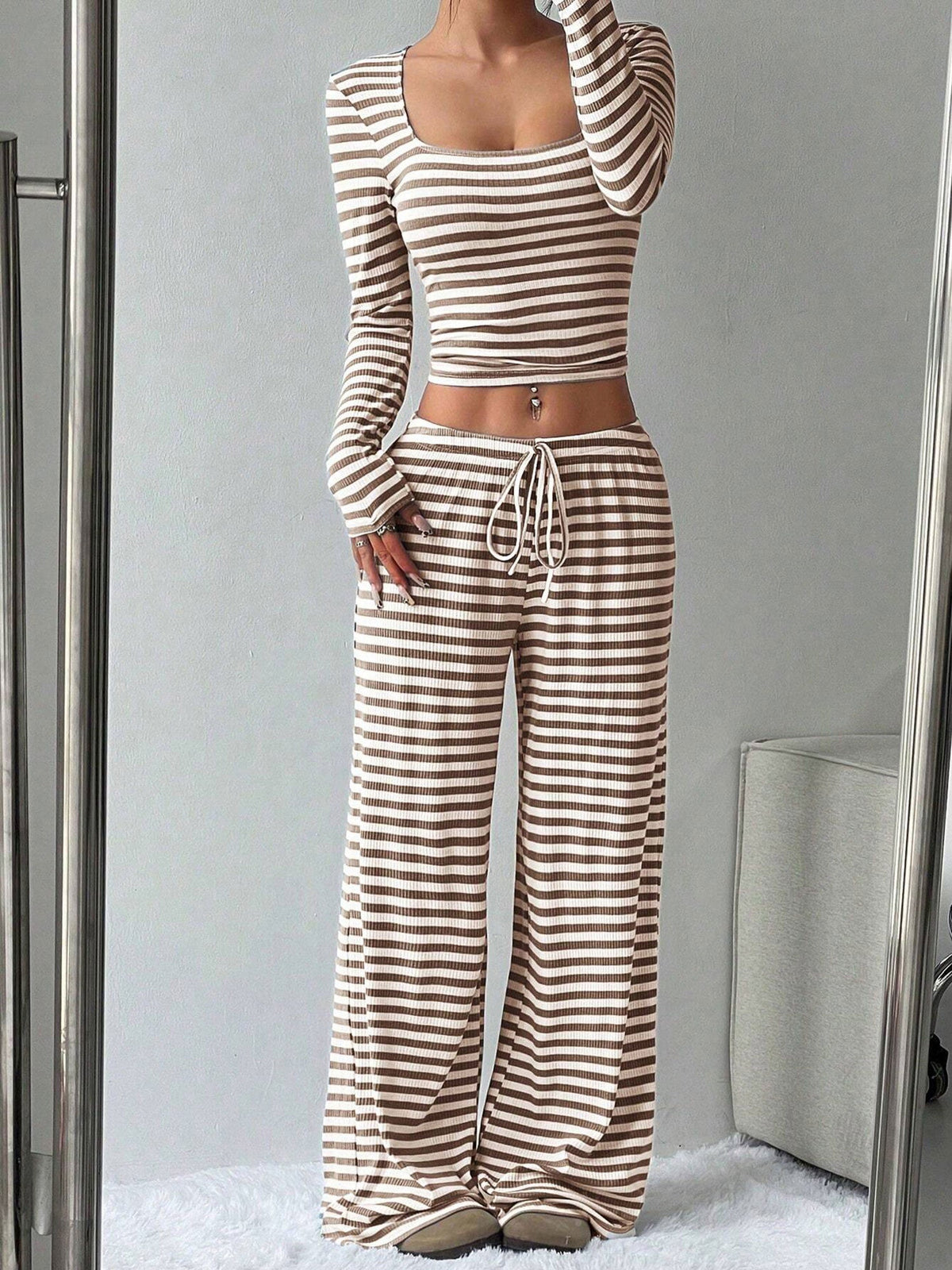 2 Pieces Square Neck Striped Cropped Top & Sweatpants Set