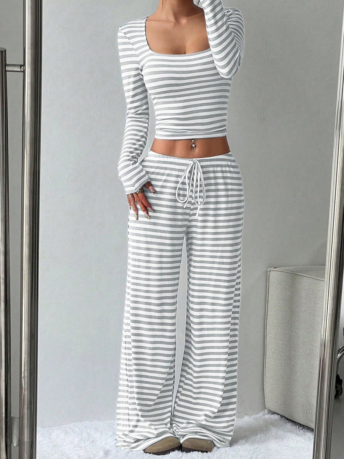 2 Pieces Square Neck Striped Cropped Top & Sweatpants Set