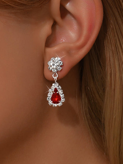 Shimmering Elegant Teardrop-Shaped Earrings