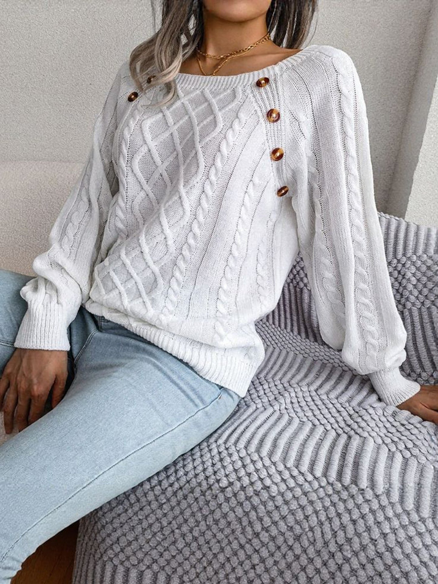 Round Neck Button Decor Cable Knit Pullover Sweater