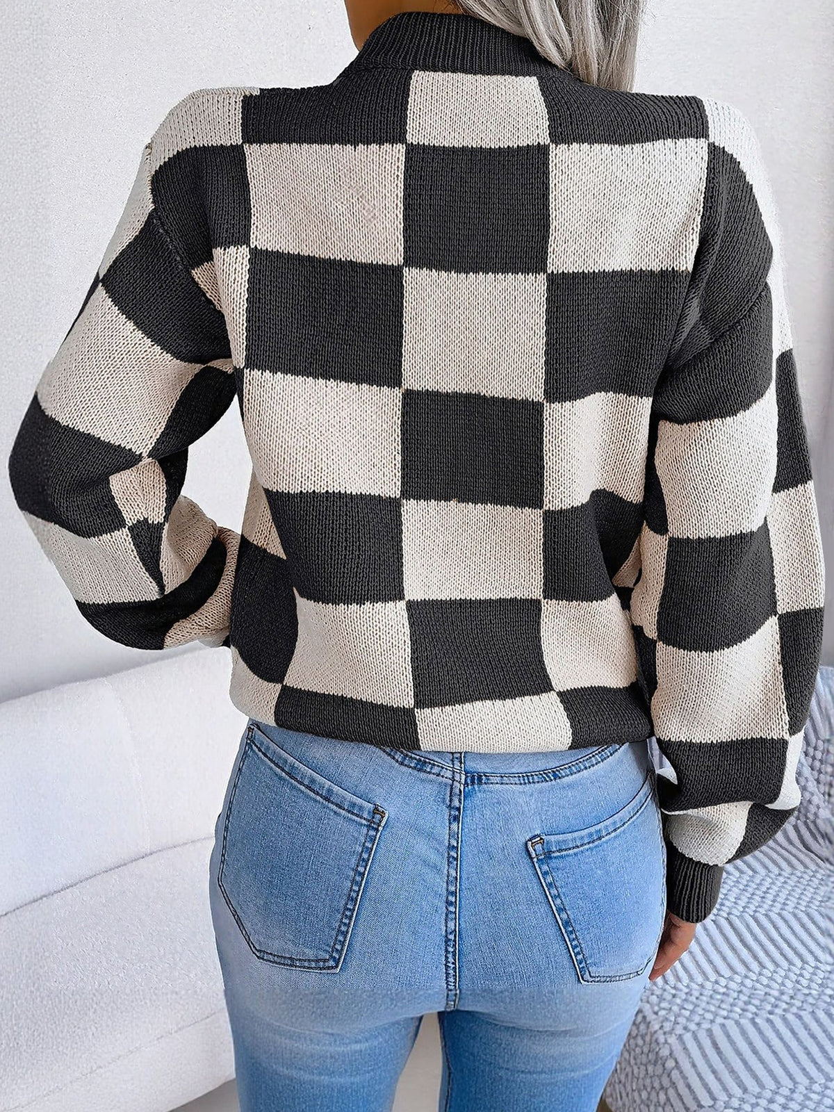 Colorblocked Checkered Long Sleeve Pullover Knit Sweater