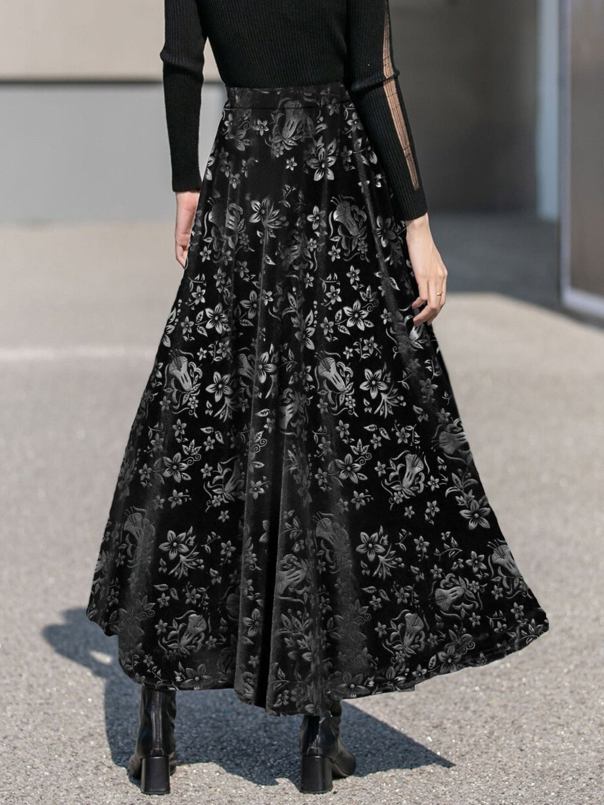 Velvet Floral Textured Elastic Waist Maxi A-Line Skirt