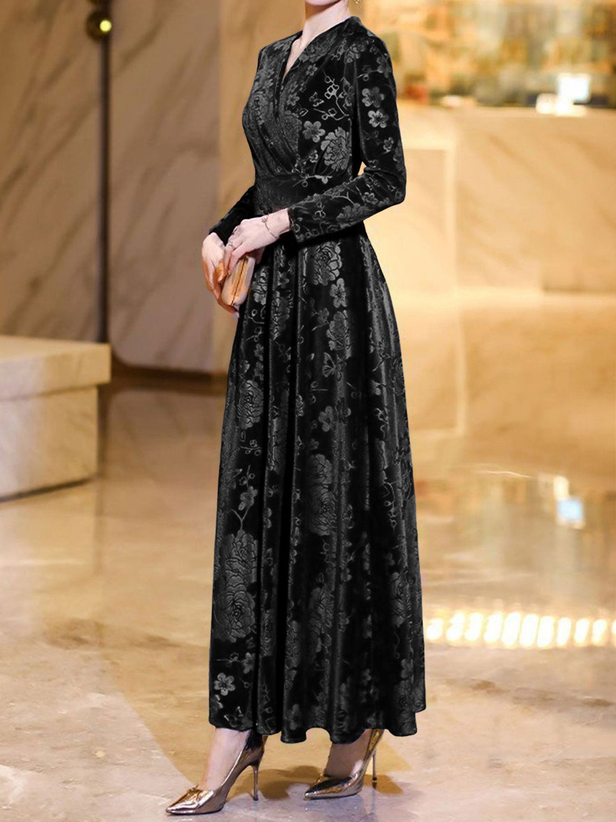 Velvet Floral Textured V Neck Long Sleeves Maxi Dress