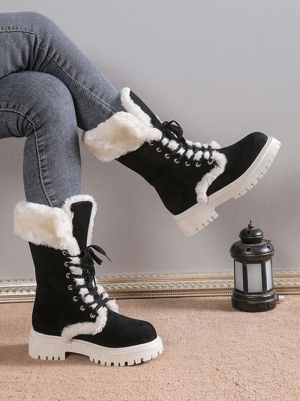 Fuax Fur Fleece-Lined Lace-Up Mid-Calf Boots