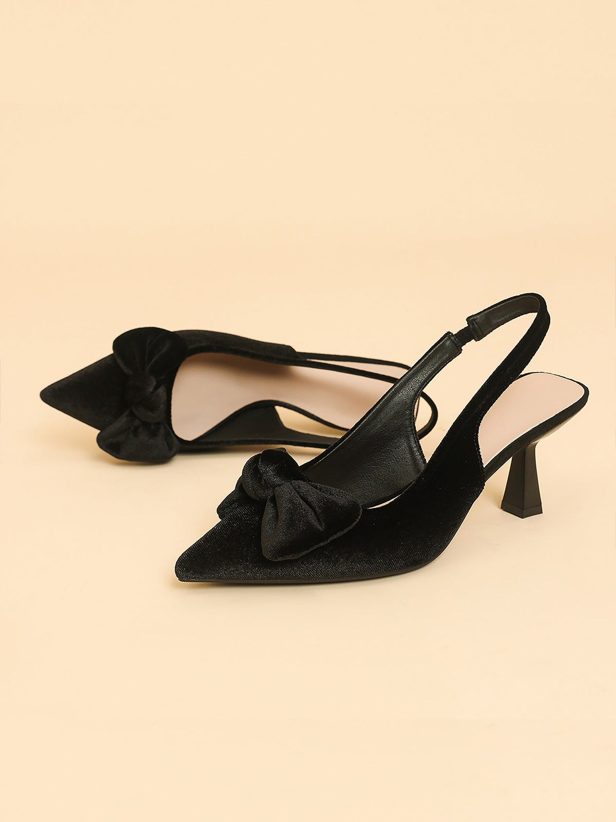 Pointed Toe Kitten Heel Bow Velvet Slingback Sandals