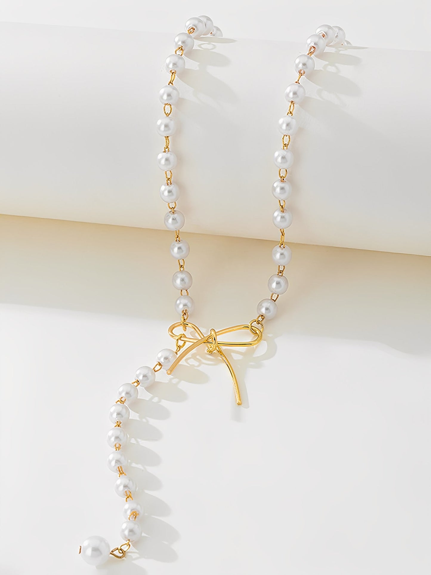 Retro Imitation Pearl Alloy Bow Necklace