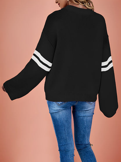 Color Blocked Heart Pattern Round Neck Knited Sweater