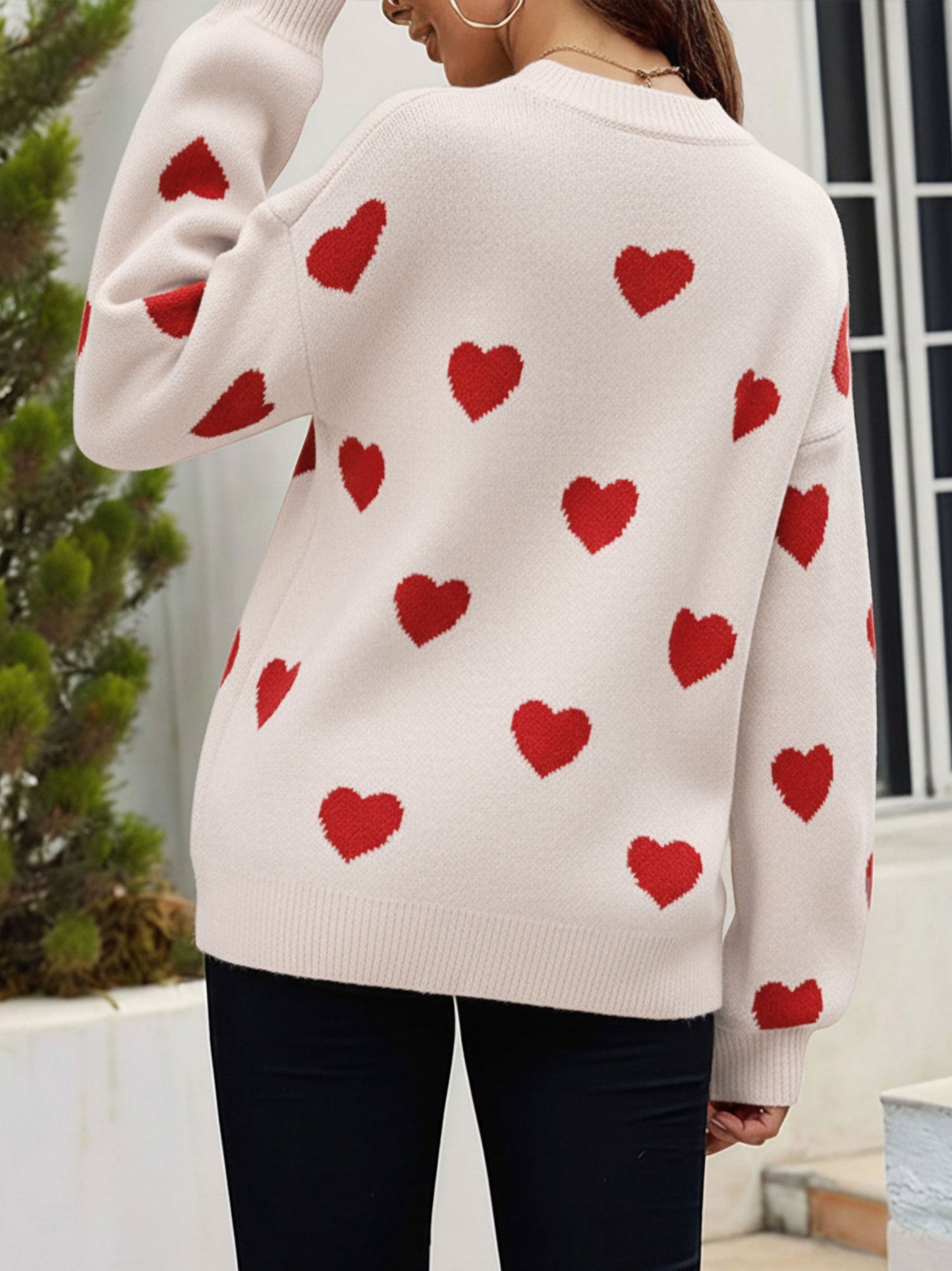 Crew Neck Heart Pattern Pullover Knitted Sweater