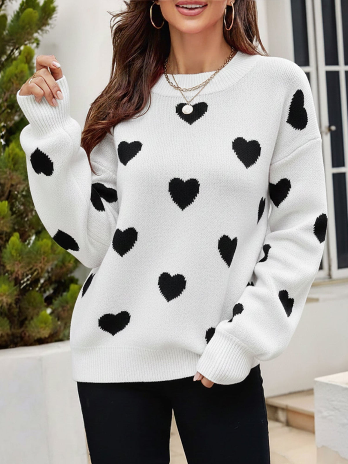 Crew Neck Heart Pattern Pullover Knitted Sweater