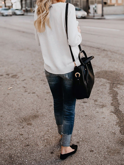 Round Neck Pullover Heart Pattern Knitted Sweater