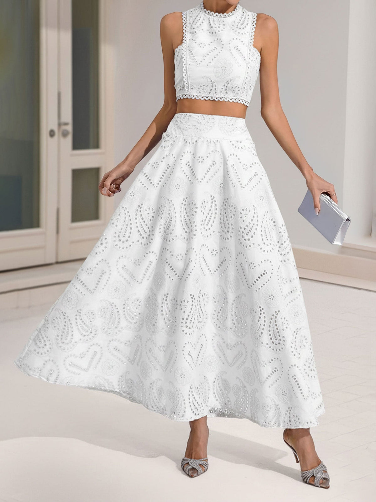 2 Pieces Sleeveless Eyelet Cropped Top & Maxi Pockets Skirt Matching Set