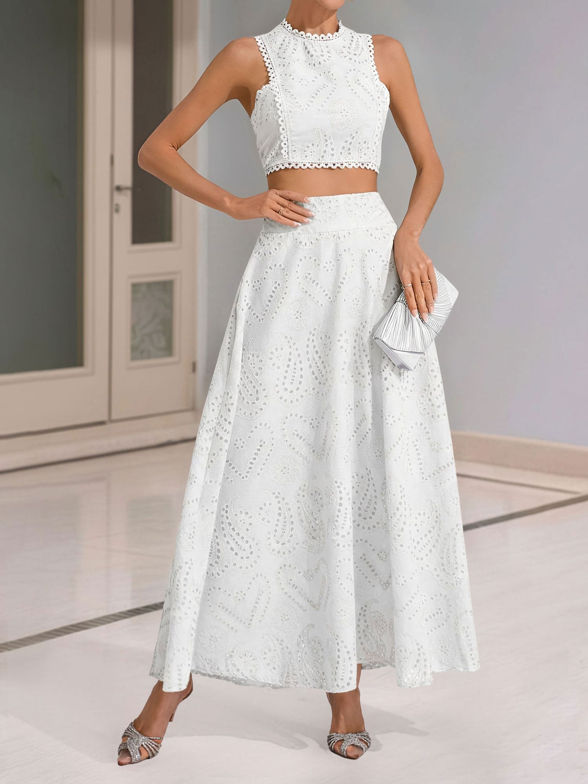 2 Pieces Sleeveless Eyelet Cropped Top & Maxi Pockets Skirt Matching Set