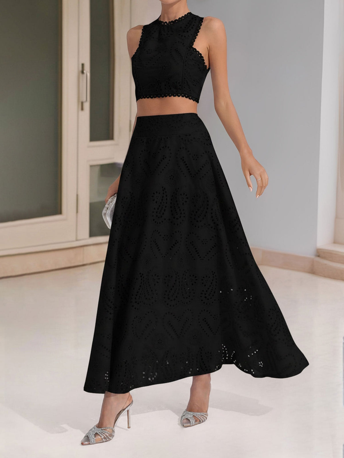 2 Pieces Sleeveless Eyelet Cropped Top & Maxi Pockets Skirt Matching Set