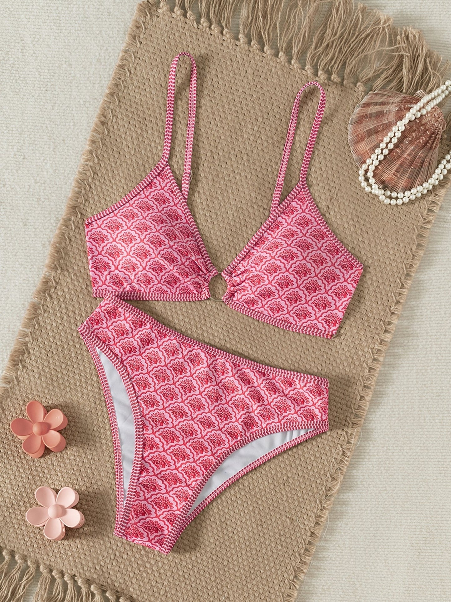 Graphic Triangle Cup Swimsuit Bikinis Sets