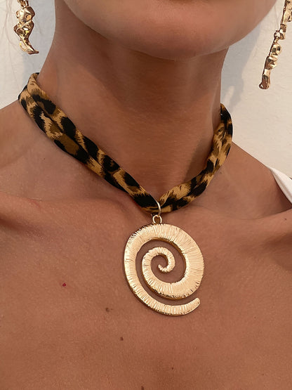 Alloy Pendant Leopard-Print Cotton Necklace
