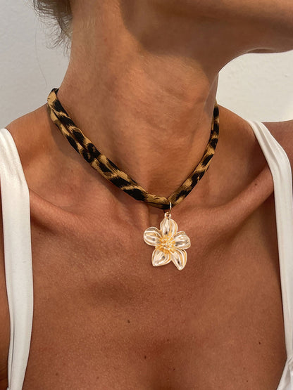 Alloy Pendant Leopard-Print Cotton Necklace