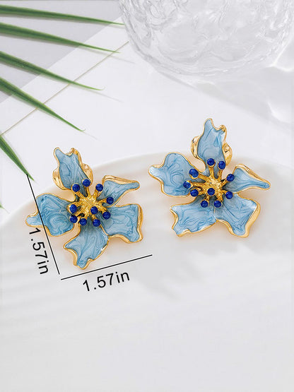 Floral Vintage-Inspired Stud Earrings