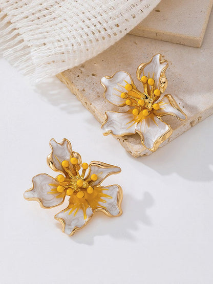 Floral Vintage-Inspired Stud Earrings
