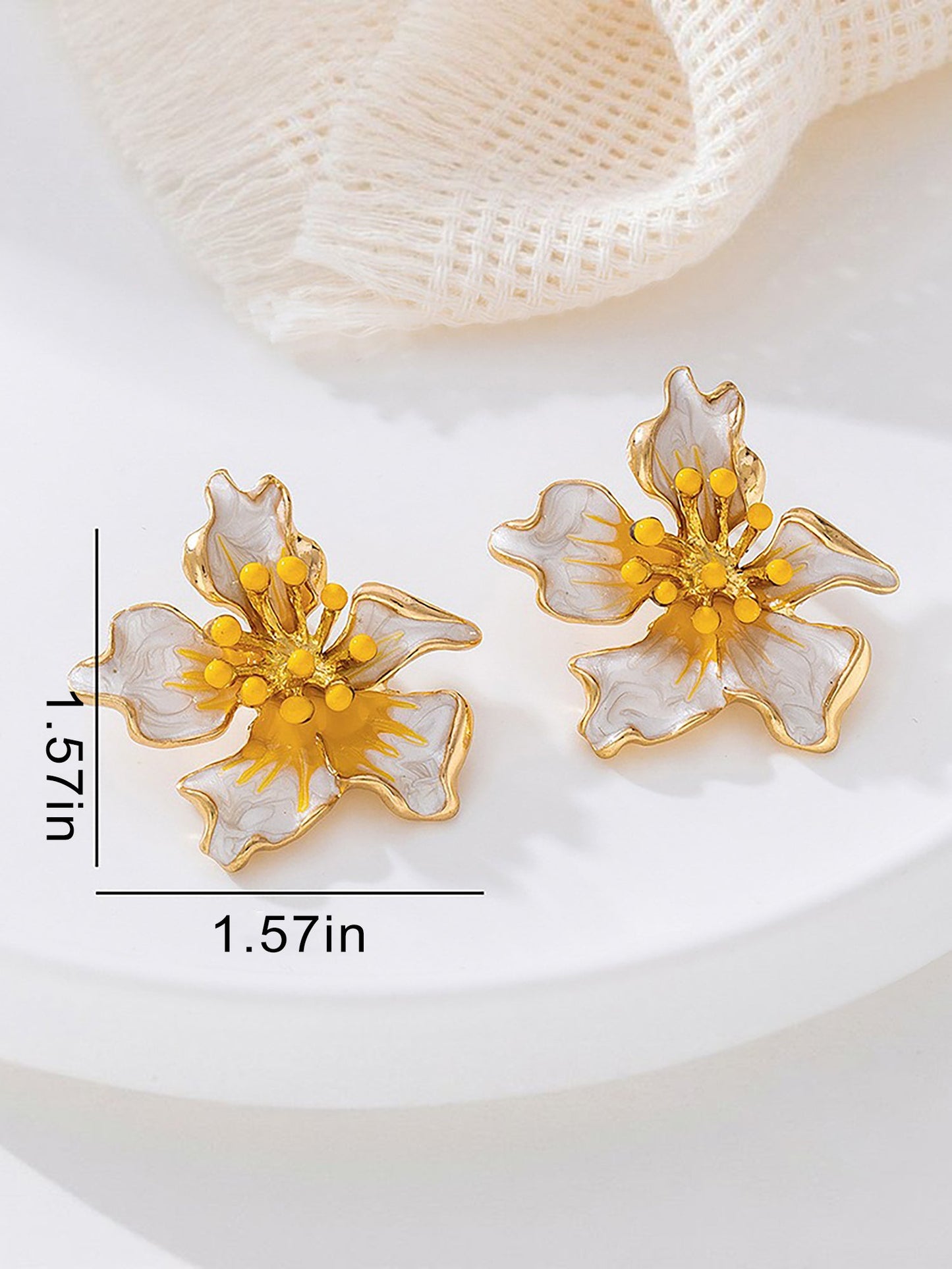 Floral Vintage-Inspired Stud Earrings