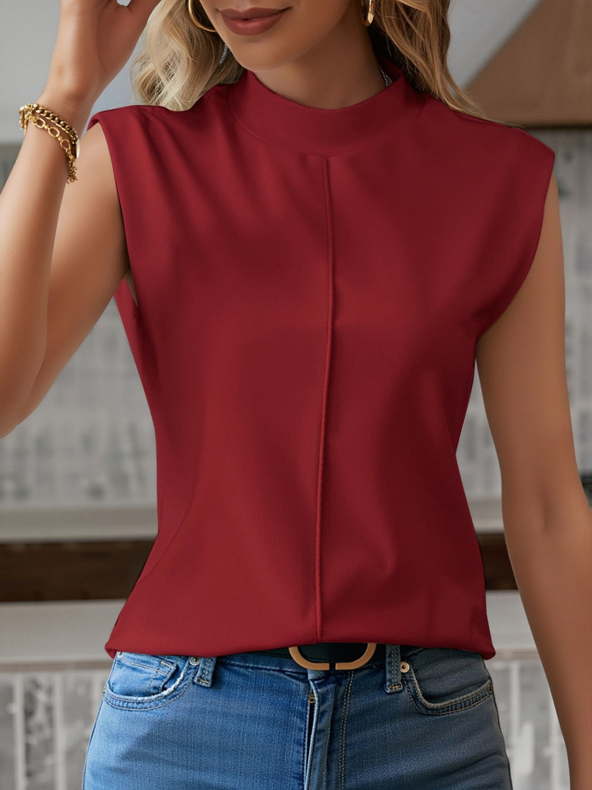 Solid Color Sleeveless Crew Neck Casual Top