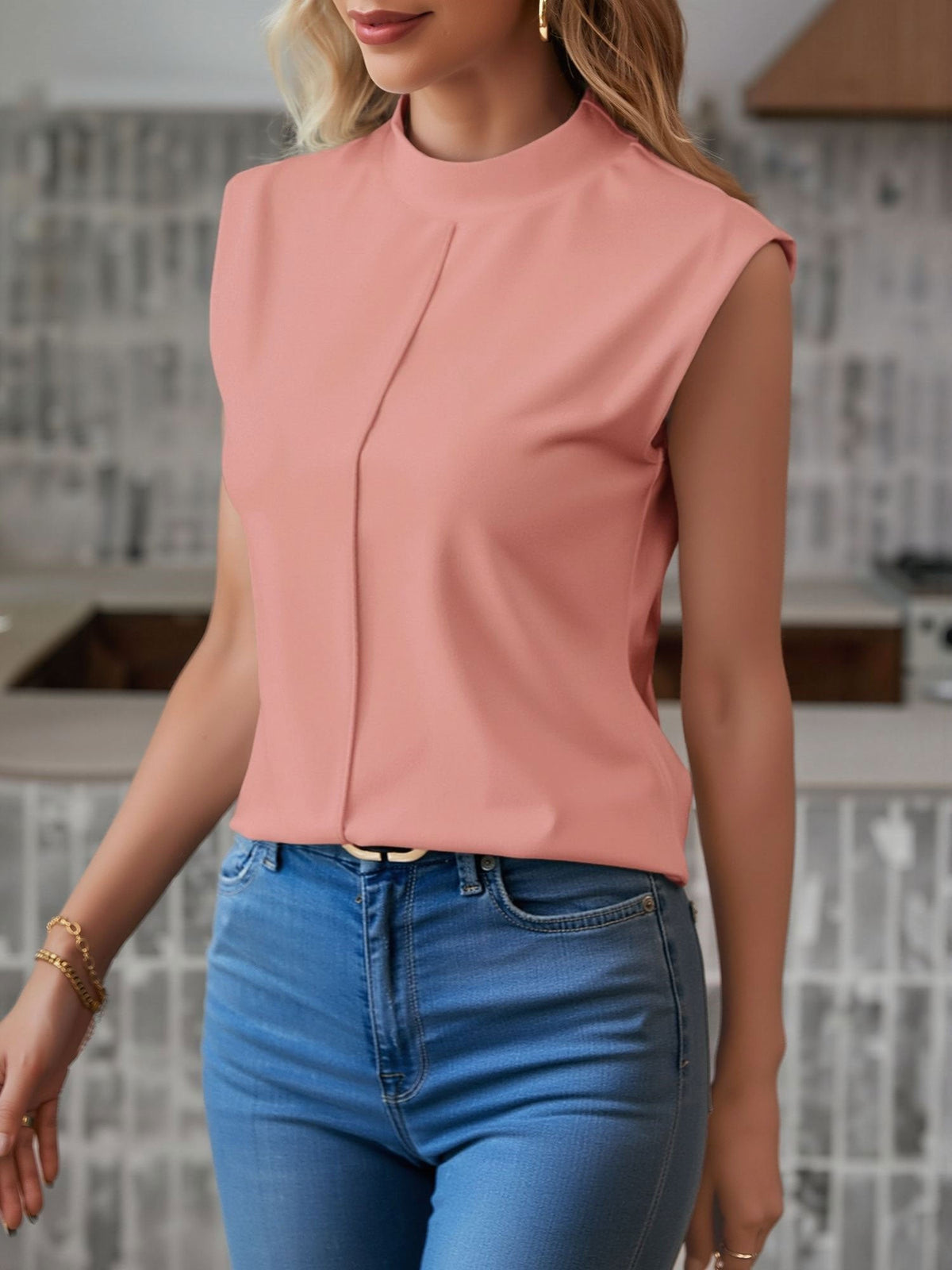 Solid Color Sleeveless Crew Neck Casual Top