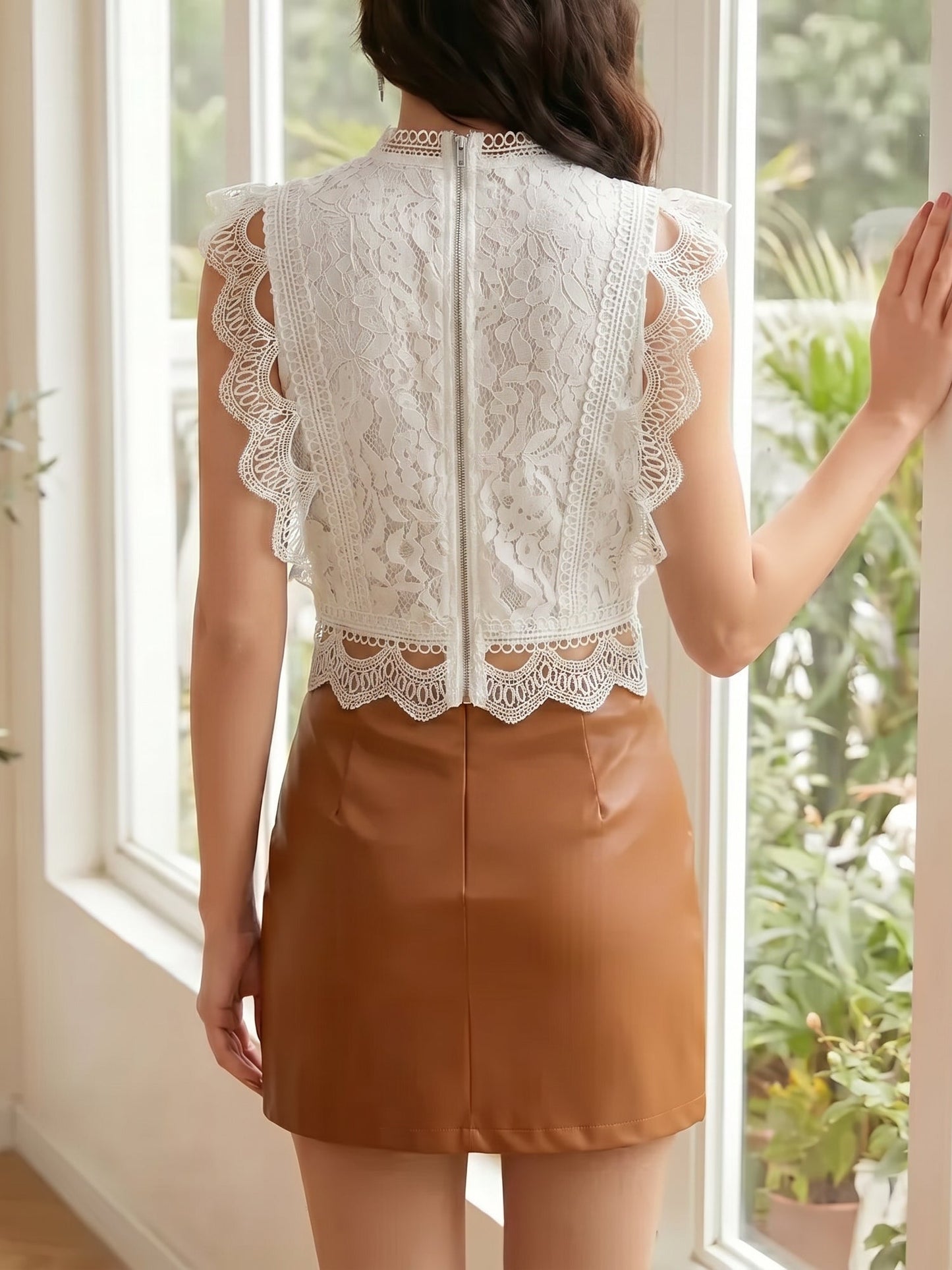 Lace Cap Sleeves Solid Color Cropped Top