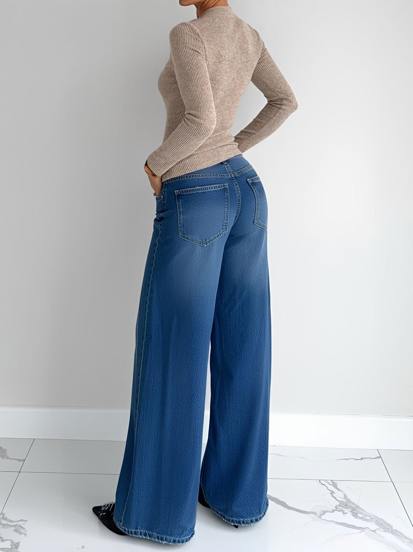Metal Buckle Ruched Long Sleeves Slim Fit Top