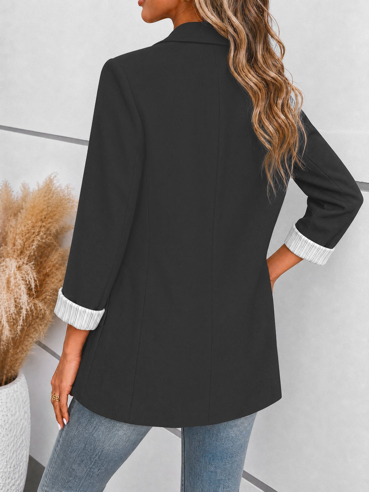 Notched Lapel Rolled Sleeves One Buttoned Blazer