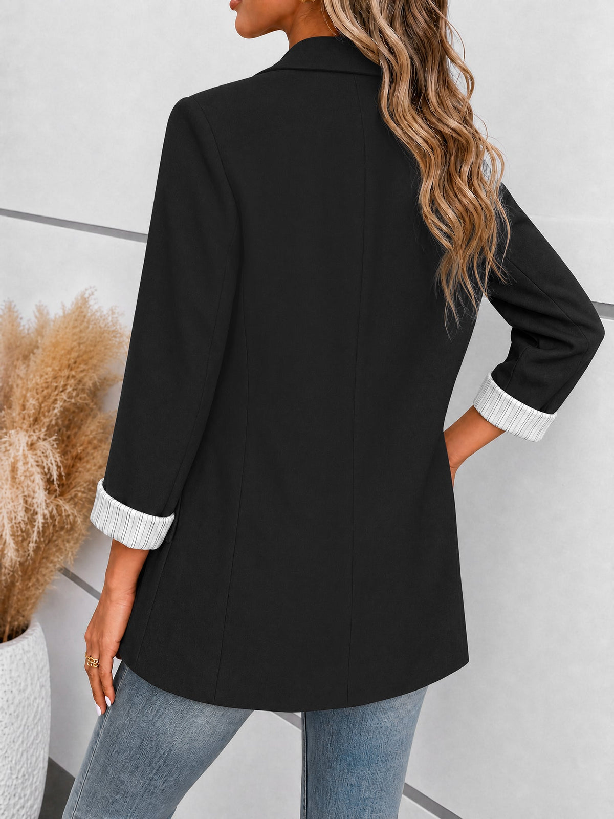Notched Lapel Rolled Sleeves One Buttoned Blazer