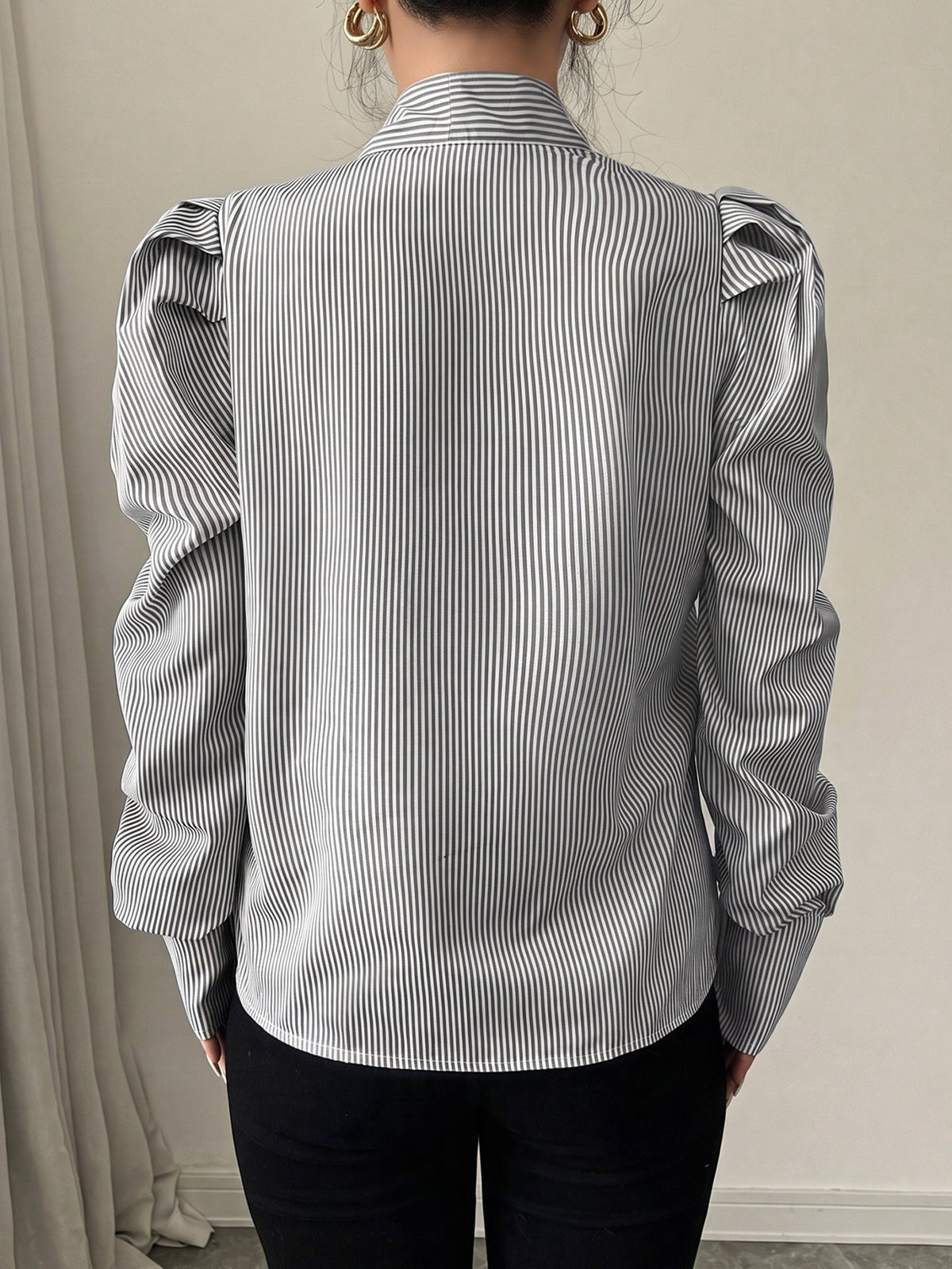 Vertical Striped Lace-Up Bow Collar Puff Sleeves Blouse
